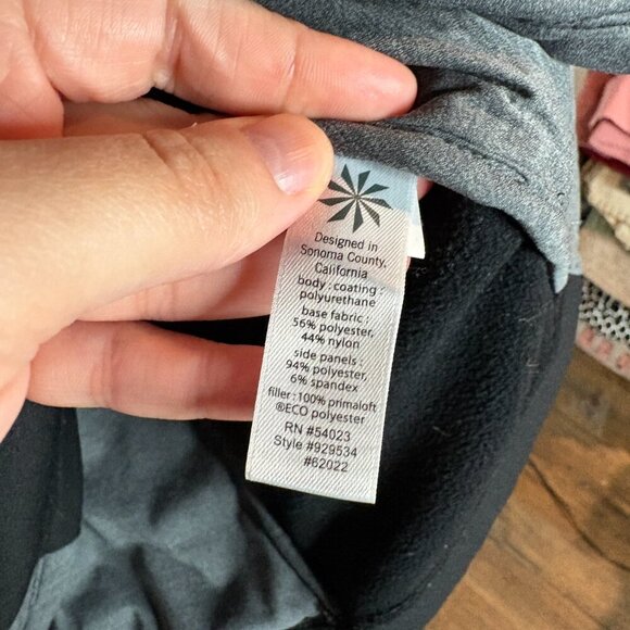 Athleta mixed media full zip quilted puffer jacket - Picture 4 of 5